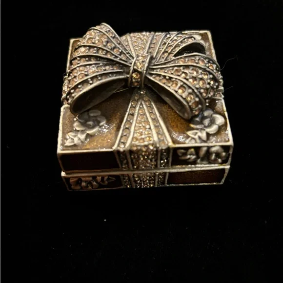Brown Jeweled Rhinestone Bow Enamel trinket box. - Picture 4 of 4